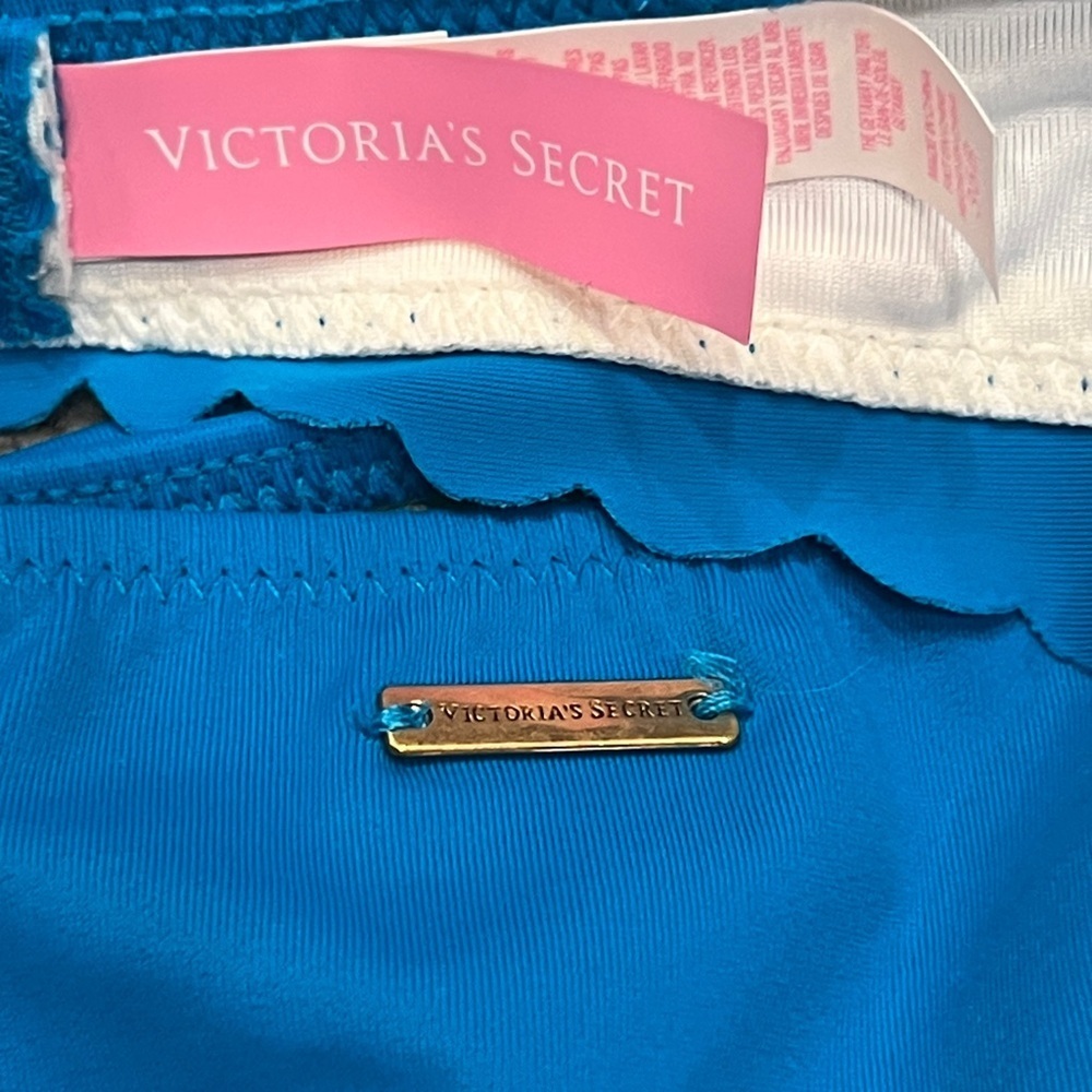 Victoria's Secret scalloped edge bikini bright blue beach vacation SZ M Top 36B - Picture 3 of 7
